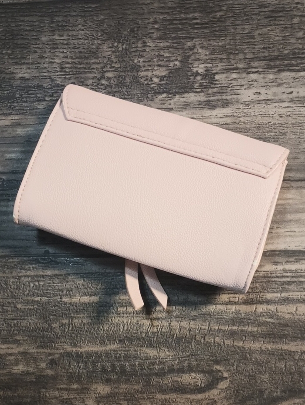 CHLOE' Light Pink Faux Leather Wallet with Gold Charm - Picture 6 of 12